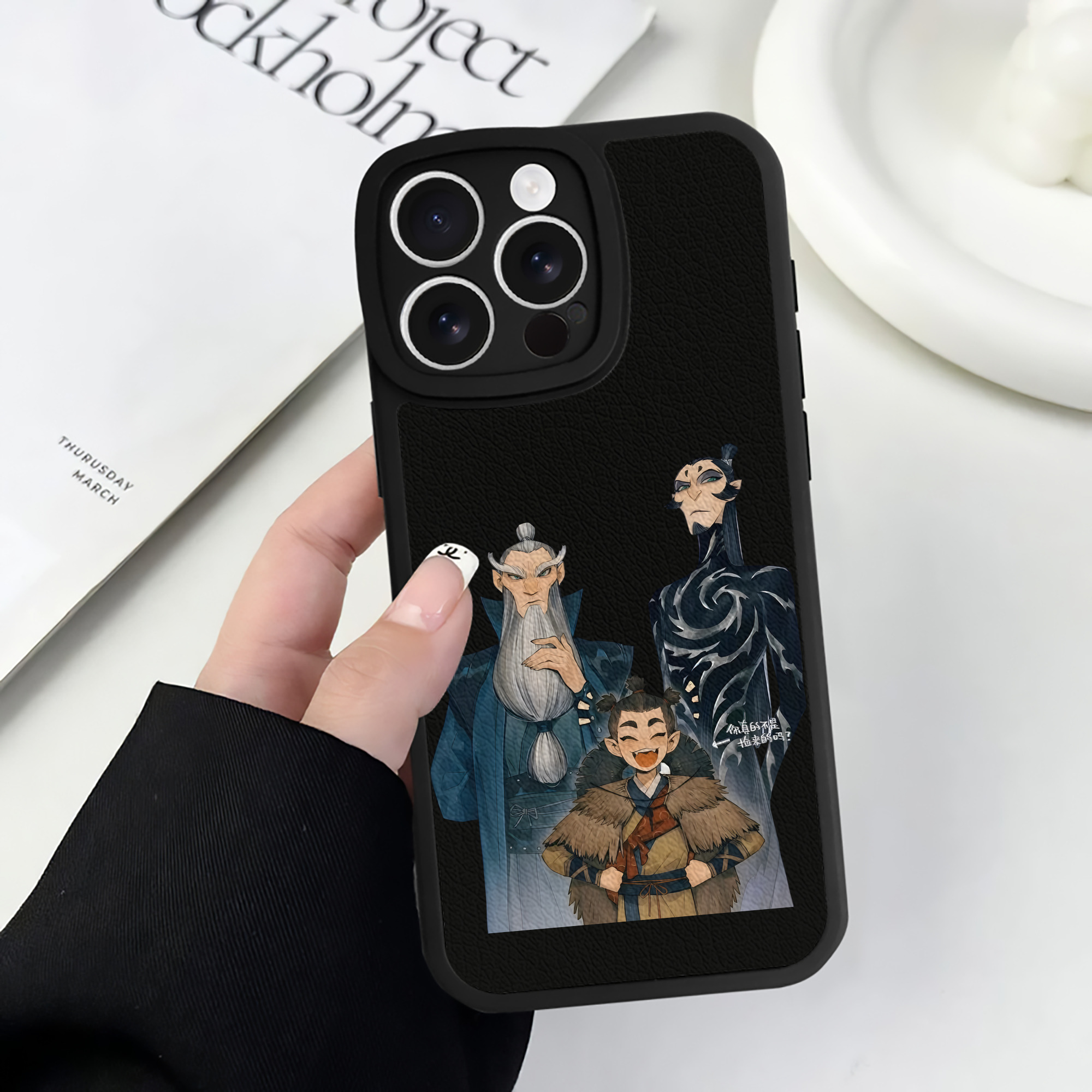 （画像用） Ne Zha 2 ナタ 魔童の大暴れ 【iPhone 16シリーズ対応】シリコンスマホケース（レザー調） 材質：シリコン